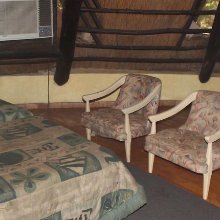 شلالات فيكتوريا Mosi-Ua-Tunya Lodge المظهر الخارجي الصورة