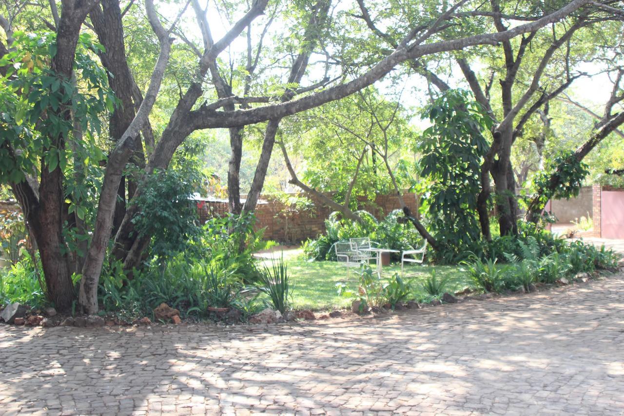 شلالات فيكتوريا Mosi-Ua-Tunya Lodge المظهر الخارجي الصورة